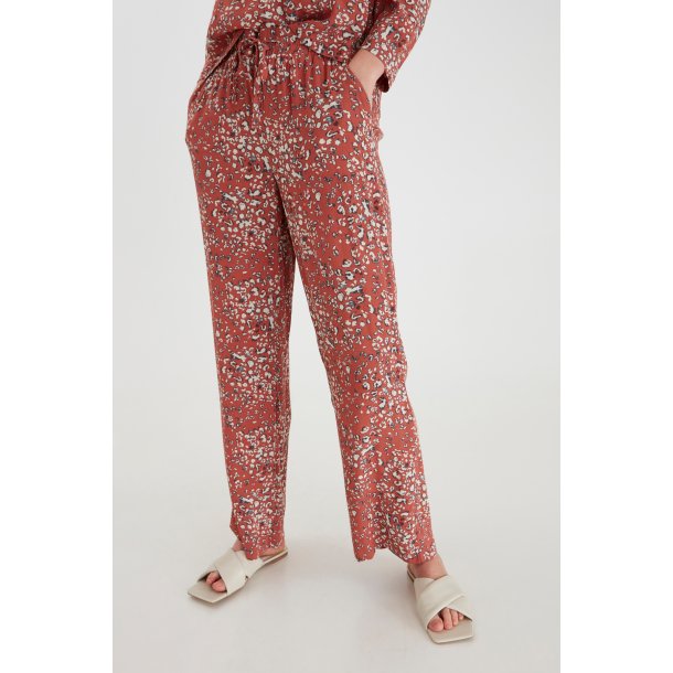 b.young Byflaminia leo bukser