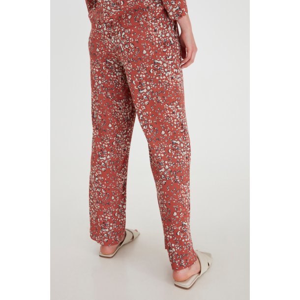 b.young Byflaminia leo bukser