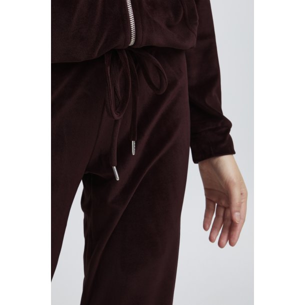 b.young Velourst mitza 