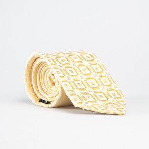 By Haugsted slips gult 